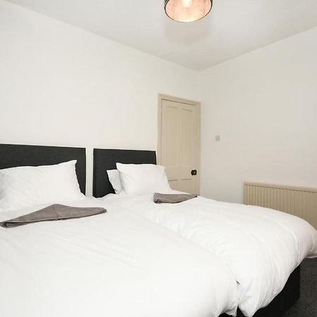 Cottage Style 3 Bedroom House - Close To City Centre & The Peaks Chesterfield Esterno foto