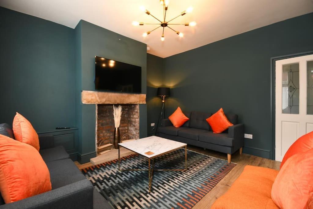 Cottage Style 3 Bedroom House - Close To City Centre & The Peaks Chesterfield Esterno foto
