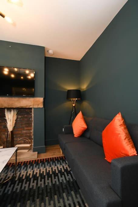 Cottage Style 3 Bedroom House - Close To City Centre & The Peaks Chesterfield Esterno foto