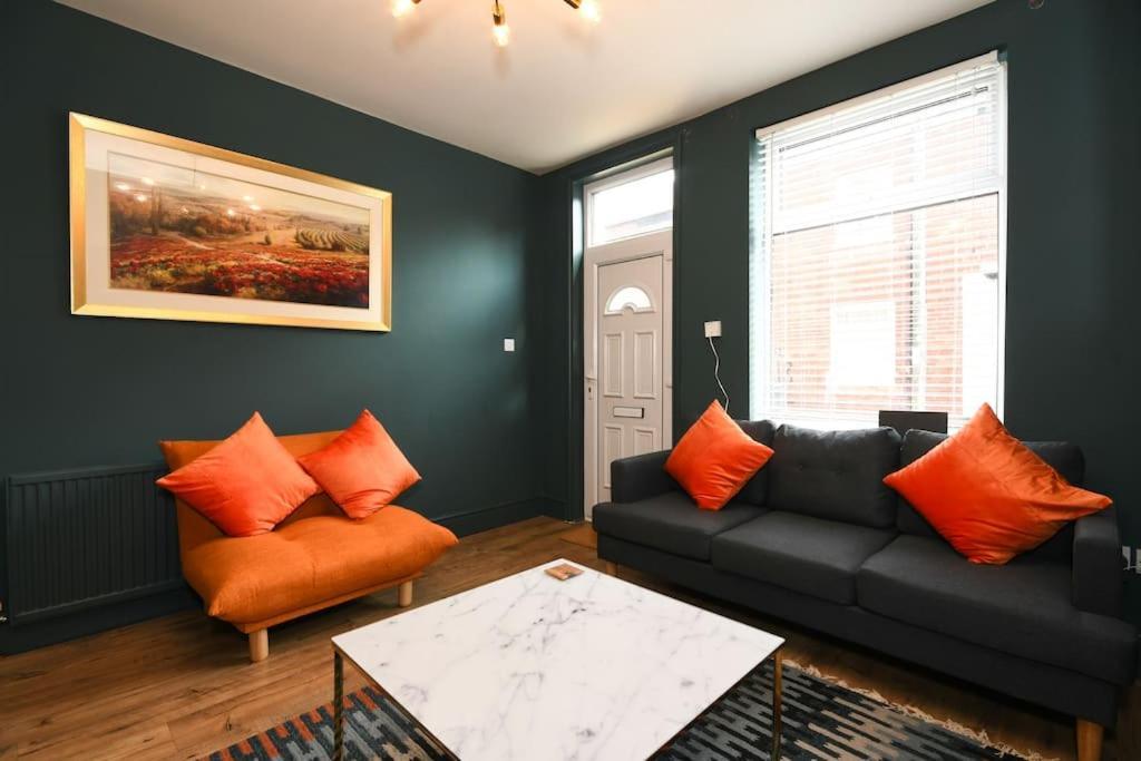 Cottage Style 3 Bedroom House - Close To City Centre & The Peaks Chesterfield Esterno foto
