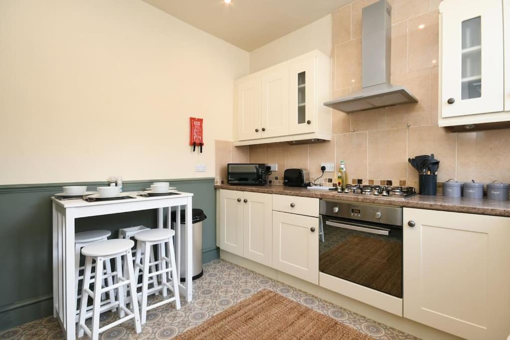 Cottage Style 3 Bedroom House - Close To City Centre & The Peaks Chesterfield Esterno foto