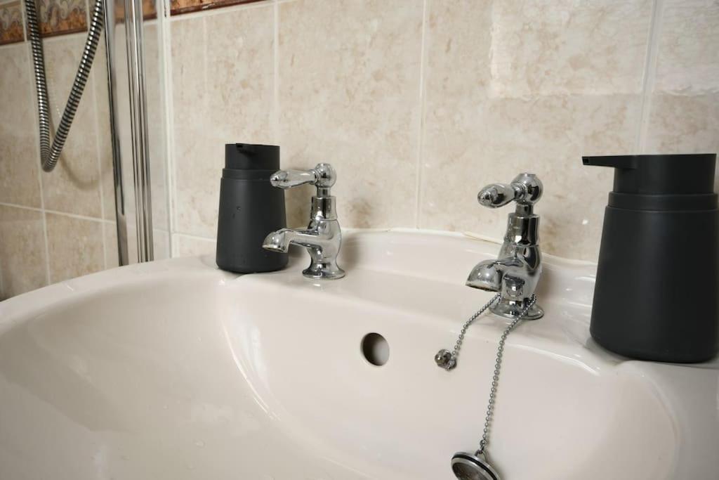 Cottage Style 3 Bedroom House - Close To City Centre & The Peaks Chesterfield Esterno foto