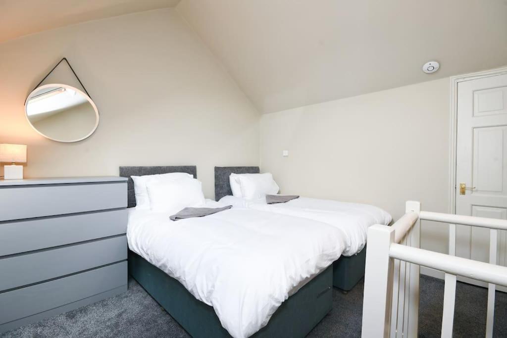 Cottage Style 3 Bedroom House - Close To City Centre & The Peaks Chesterfield Esterno foto