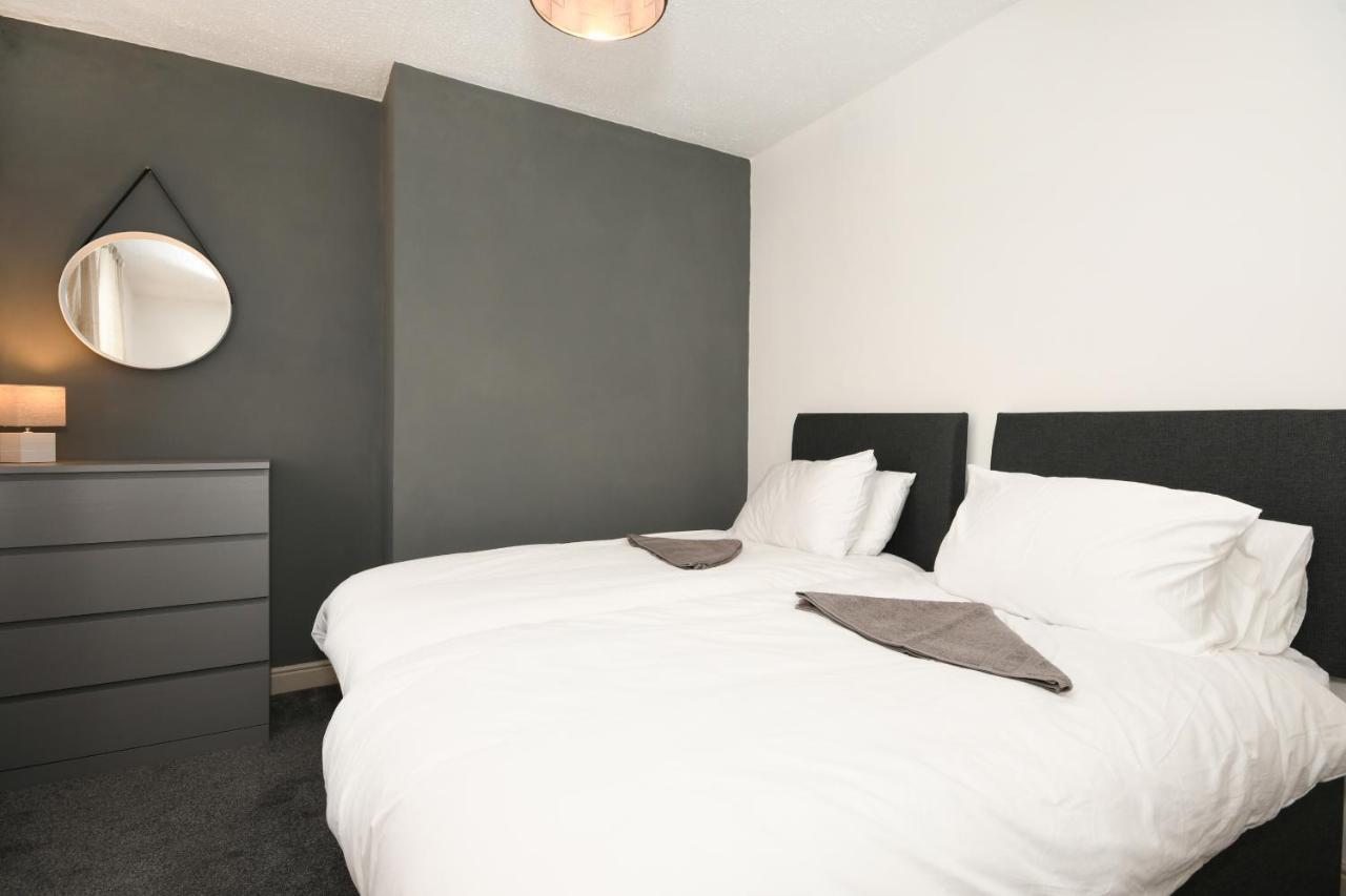 Cottage Style 3 Bedroom House - Close To City Centre & The Peaks Chesterfield Esterno foto